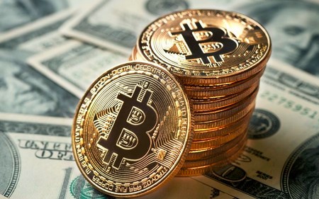 Przewidywanie ceny Bitcoina: 25 000 USD lub 17 000 USD za sztukę
